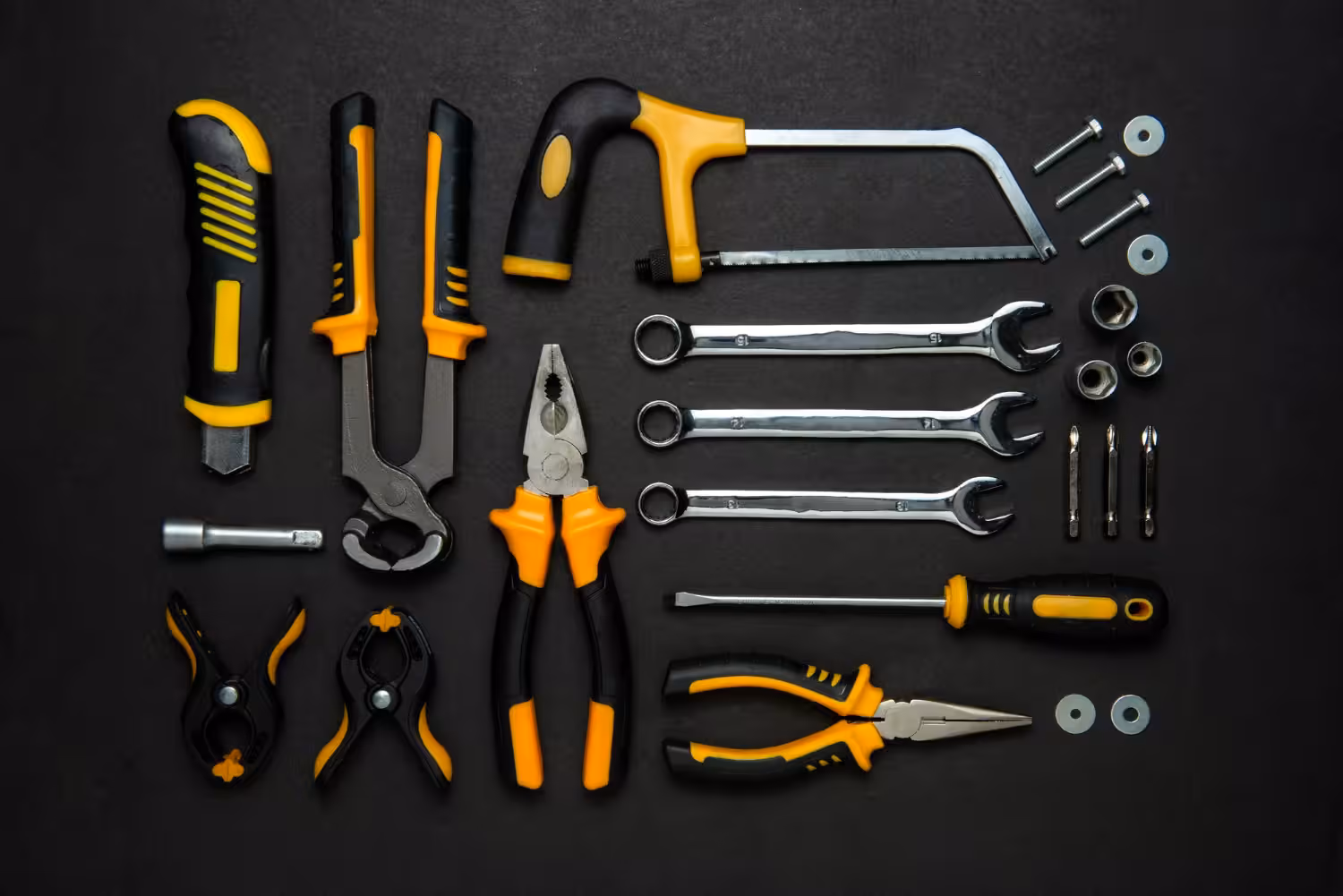 Top view mechanical tools arrangement